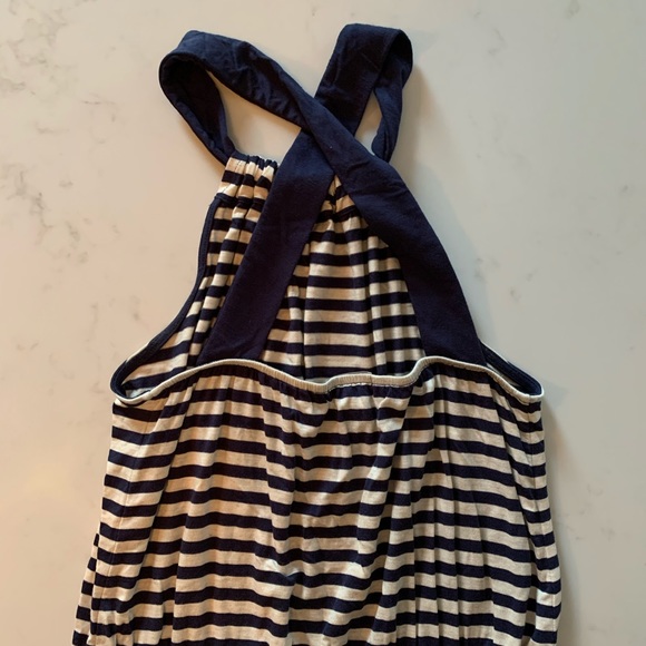 Dresses - Picture 8 of 13